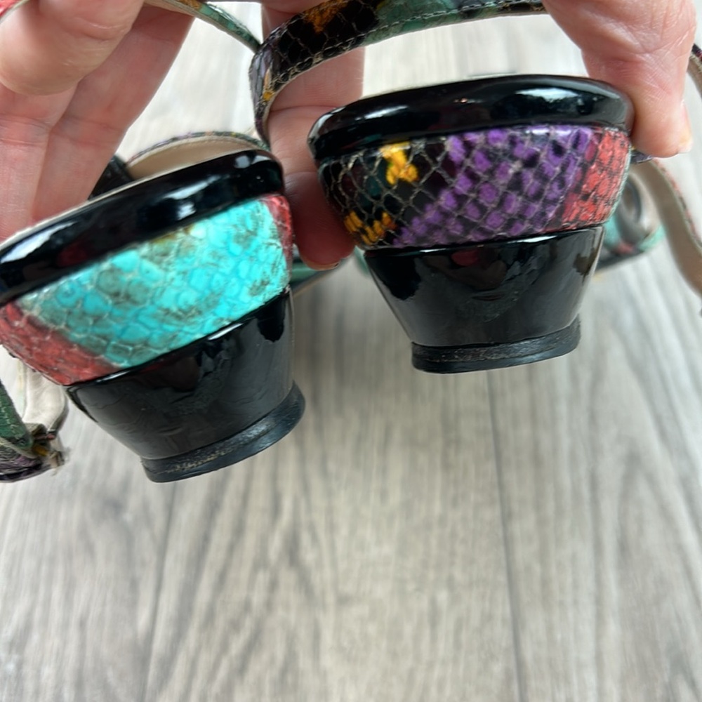 Aquatalia multi color snakeskin and black patent low wedge Sandals 11 - Picture 6 of 8